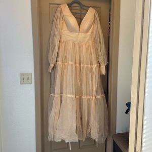 Long Sleeve Tulle Formal Evening Party Gown Princess Wedding Dress NWOT Size 8
